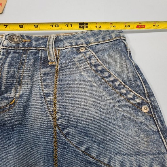 VIA DUTTUS 20" Brazilian Denim Blue Jean Skirt Womens Size 2 NWT - Picture 11 of 11